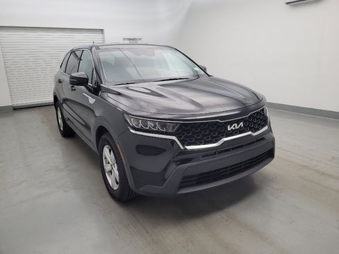 Used 2023 Kia Sorento LX FWD image 13