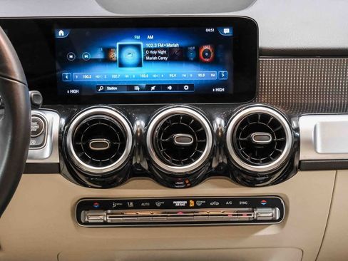 Certified 2022 Mercedes-Benz GLB 250 image 13