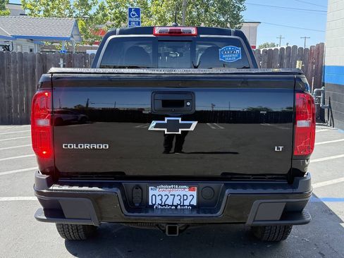 Used 2016 Chevrolet Colorado LT w/ Midnight Edition RWD image 5