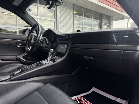 Used 2014 Porsche 911 Turbo S AWD/4WD image 28