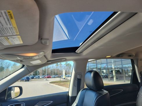 Used 2019 INFINITI QX60 Luxe w/ Essential Package image 28