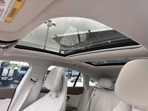 Certified 2023 Mercedes-Benz EQS 580 4MATIC Sedan image 22