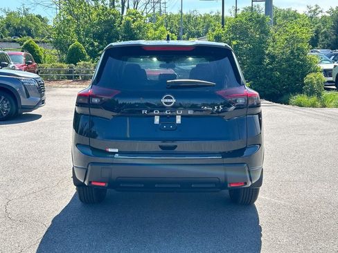 New 2026 Nissan Rogue SV FWD image 6