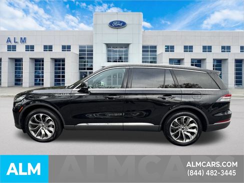 Used 2025 Lincoln Aviator Reserve AWD/4WD image 9