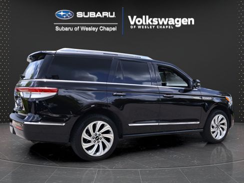 Used 2024 Lincoln Navigator Reserve AWD/4WD image 8