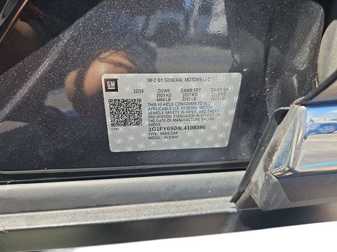 Used 2020 Chevrolet Bolt LT FWD image 31
