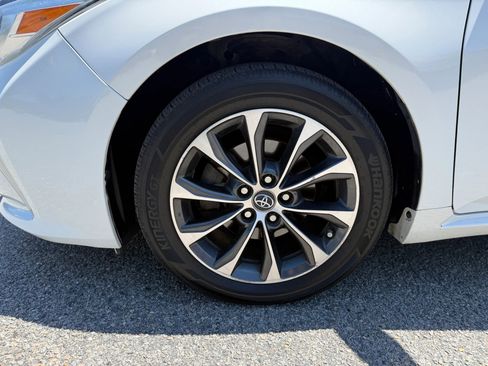 Used 2016 Toyota Avalon XLE Premium FWD image 13