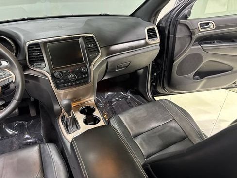 Used 2017 Jeep Grand Cherokee Limited AWD/4WD image 24