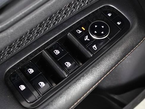 Certified 2023 Nissan Ariya AWD image 22