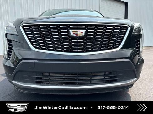 Used 2022 Cadillac XT4 Premium Luxury w/ Technology Package AWD/4WD image 5