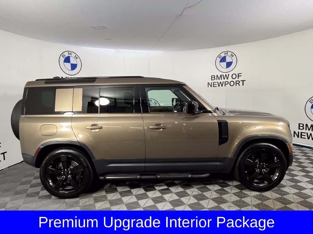 Used 2026 Land Rover Defender 110 S AWD/4WD image 9
