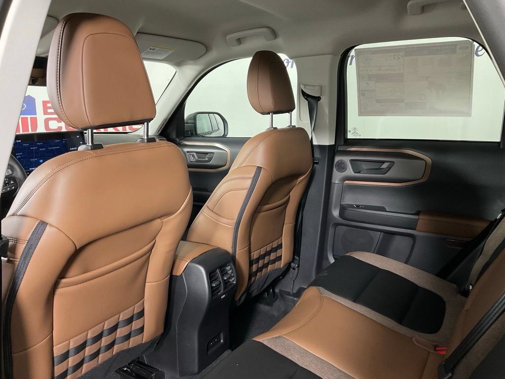 New 2026 Ford Bronco Sport Outer Banks w/ Outer Banks Tech Package+ AWD/4WD image 15