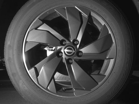 Used 2025 Nissan Rogue SV image 15