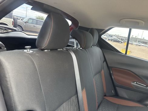 Used 2023 Nissan Kicks SR w/ Exterior Package FWD image 21