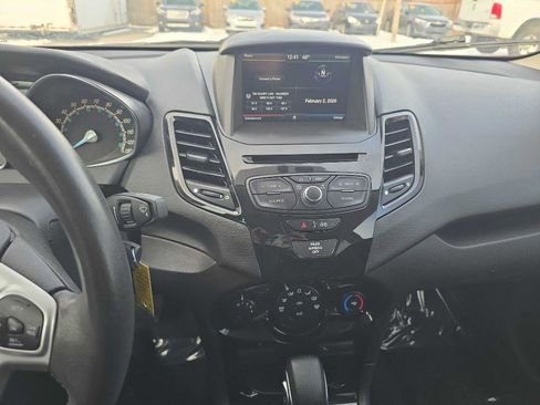 Used 2014 Ford Fiesta SE w/ Equipment Group 201A image 15