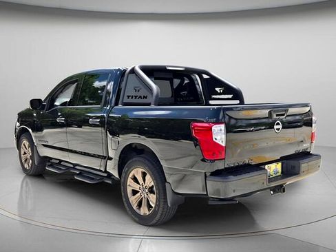 Used 2024 Nissan Titan SV w/ SV Bronze Edition Package AWD/4WD image 8