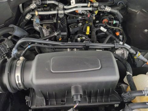 Used 2023 Ford Explorer XLT w/ Equipment Group 202A image 30