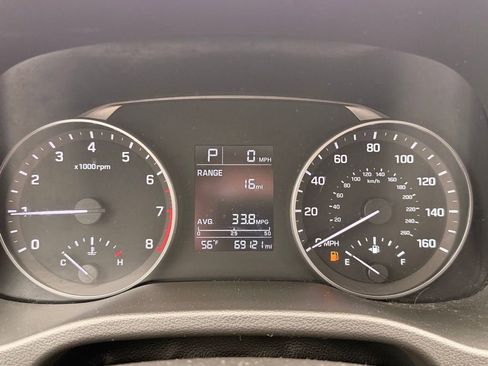 Used 2018 Hyundai Elantra SE FWD image 13