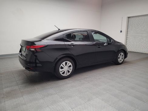 Used 2022 Nissan Versa S w/ Trunk Package image 10