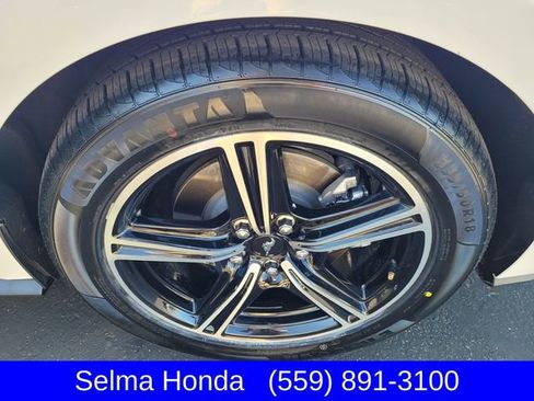 Used 2025 Ford Mustang Coupe image 24