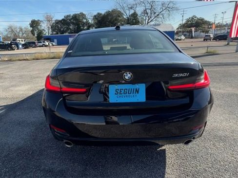 Used 2025 BMW 330i Sedan image 7