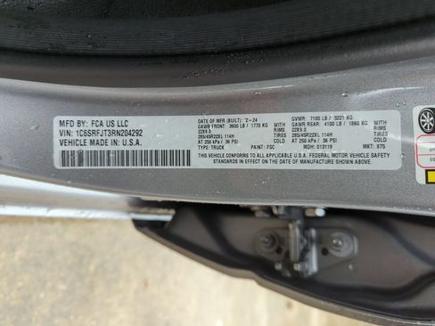 Used 2024 RAM 1500 Laramie AWD/4WD image 28