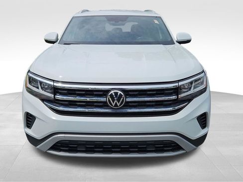 Used 2023 Volkswagen Atlas Cross Sport SE AWD/4WD image 2