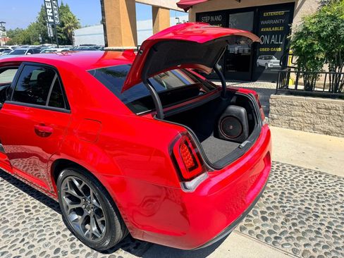 Used 2017 Chrysler 300 S image 26