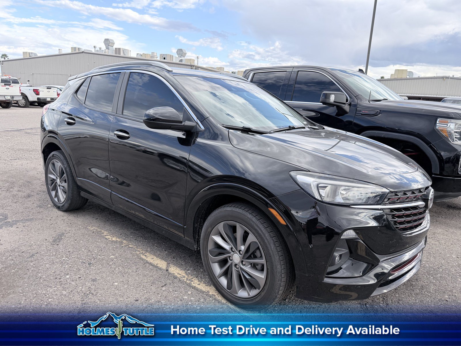 Used 2023 Buick Encore GX Select w/ Sport Touring Package FWD image 1