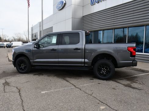 Used 2025 Ford F150 Lightning XLT image 3