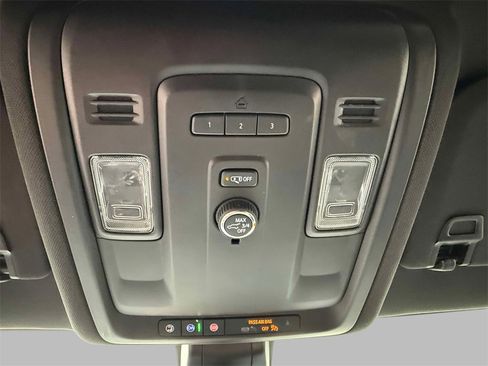 Used 2021 Chevrolet Tahoe LT image 28