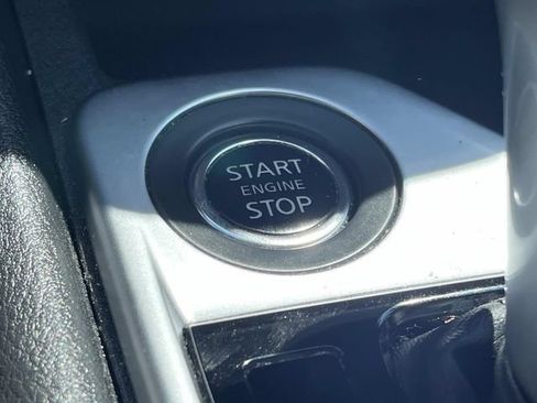 Used 2022 Nissan Sentra SV w/ All-Weather Package FWD image 33