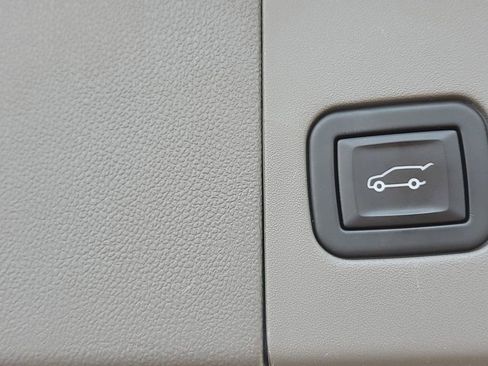 Certified 2024 Cadillac XT5 Premium Luxury w/ Technology Package FWD image 27