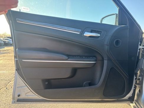 Used 2020 Chrysler 300 Touring w/ Sport Appearance Package image 11