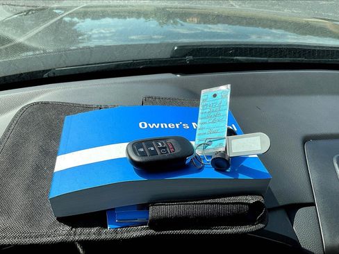 Used 2023 Honda CR-V EX-L image 13