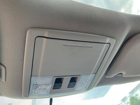 Used 2013 Ford Edge Limited AWD/4WD image 25
