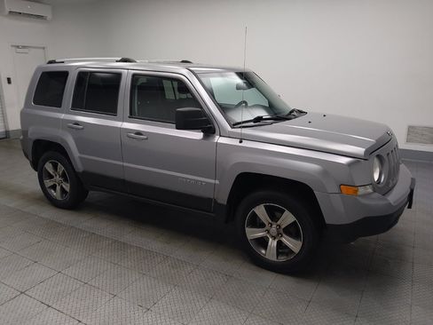 Used 2017 Jeep Patriot High Altitude AWD/4WD image 11