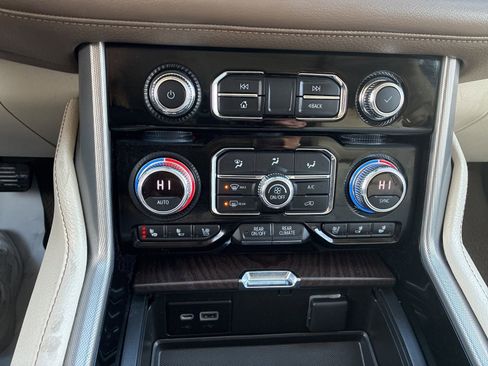 Used 2021 GMC Yukon Denali image 25