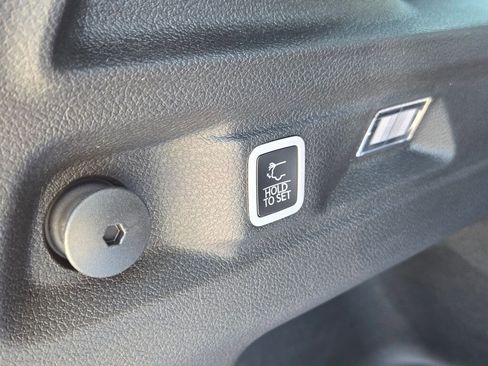 New 2025 Jeep Grand Cherokee L Limited image 14