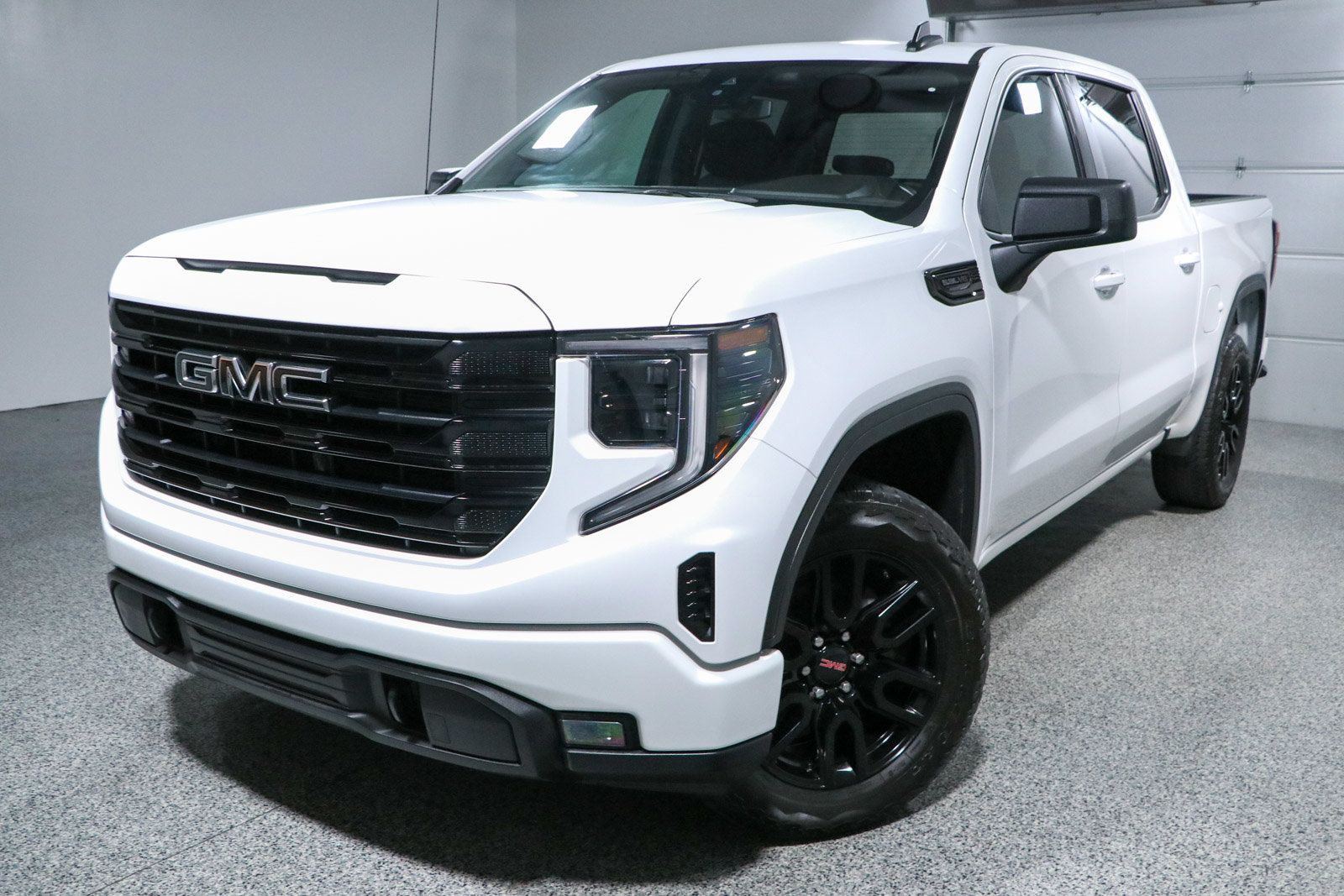 Used 2024 GMC Sierra 1500 Elevation AWD/4WD image 31