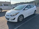 Used 2016 Hyundai Elantra SE image 3