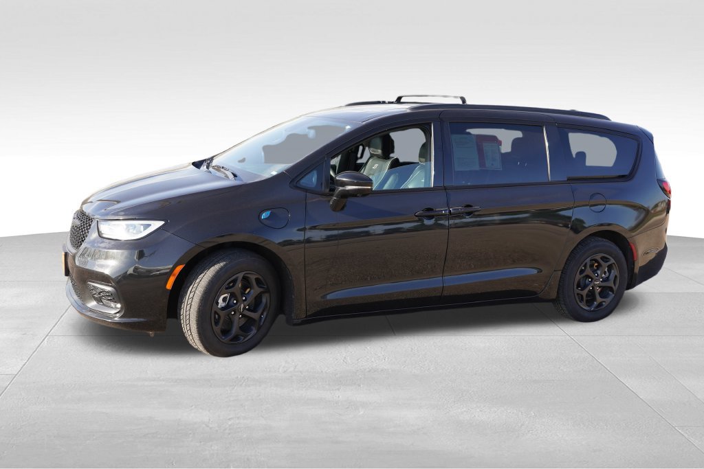Used 2024 Chrysler Pacifica Premium FWD image 10