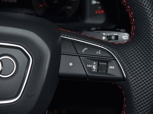 New 2026 Audi Q8 Prestige image 9