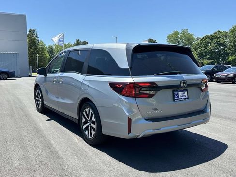 Certified 2025 Honda Odyssey EX-L image 28