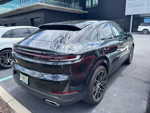 Certified 2026 Porsche Cayenne Coupe AWD/4WD image 3