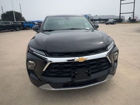 Certified 2025 Chevrolet Blazer LT AWD/4WD image 3