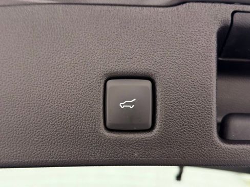 New 2025 Ford Escape SE image 5