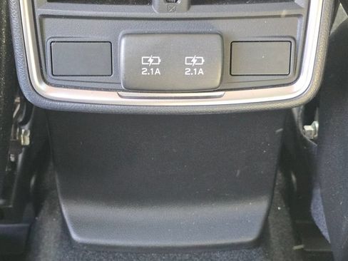 Used 2023 Subaru Forester Limited AWD/4WD image 18