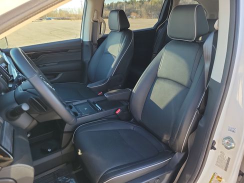 Used 2025 Honda Odyssey Elite image 14