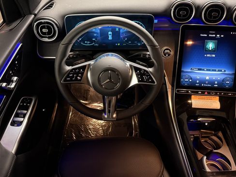 New 2026 Mercedes-Benz GLC 300 image 12
